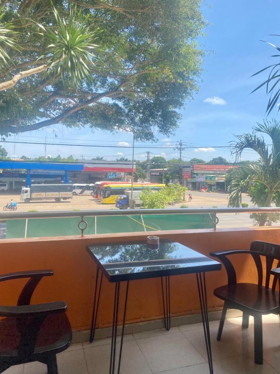 Khach San Ban Me Xanh Hotell Buon Ma Thuot Eksteriør bilde