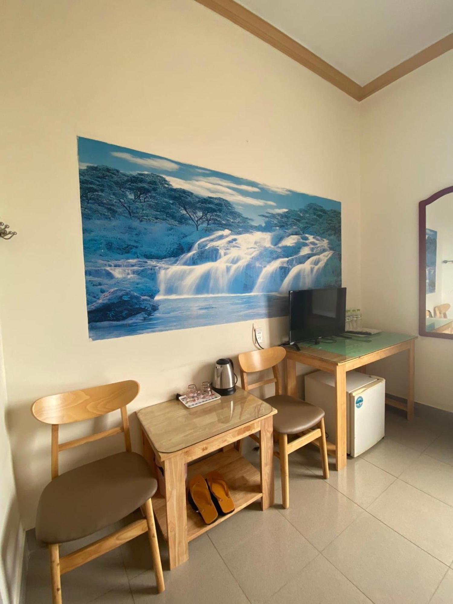 Khach San Ban Me Xanh Hotell Buon Ma Thuot Eksteriør bilde
